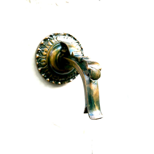 Decor Outdoor Garden Tap/Spout - Grippo or Dolphins