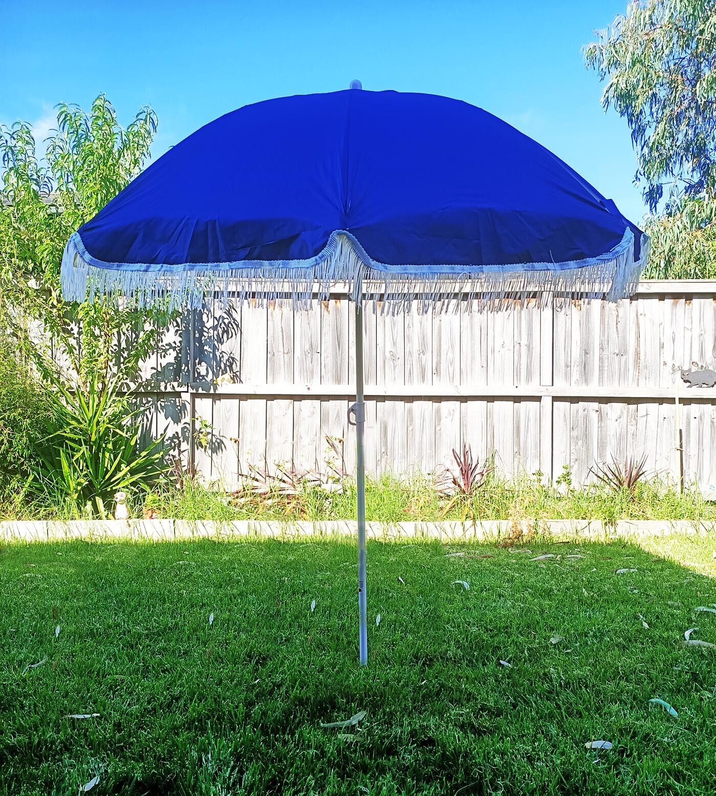 Classic Retro Beach Umbrella w/Tassel Trim