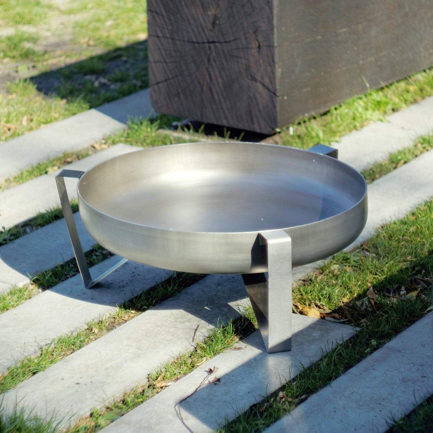 Vashta Steel Fire Pit - Medium