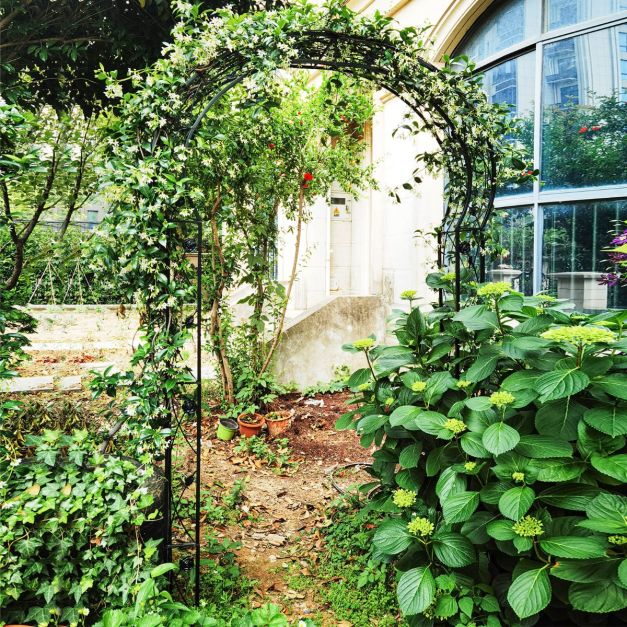 Rousillon 2.5M Garden Arch/Arbour and Trellis